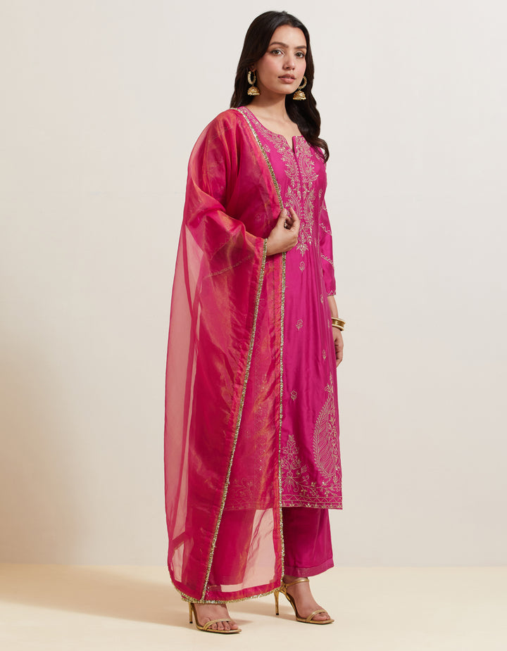 Pink embroidered chanderi silk kurta with pants and shimmer organza dupatta- Set of 3