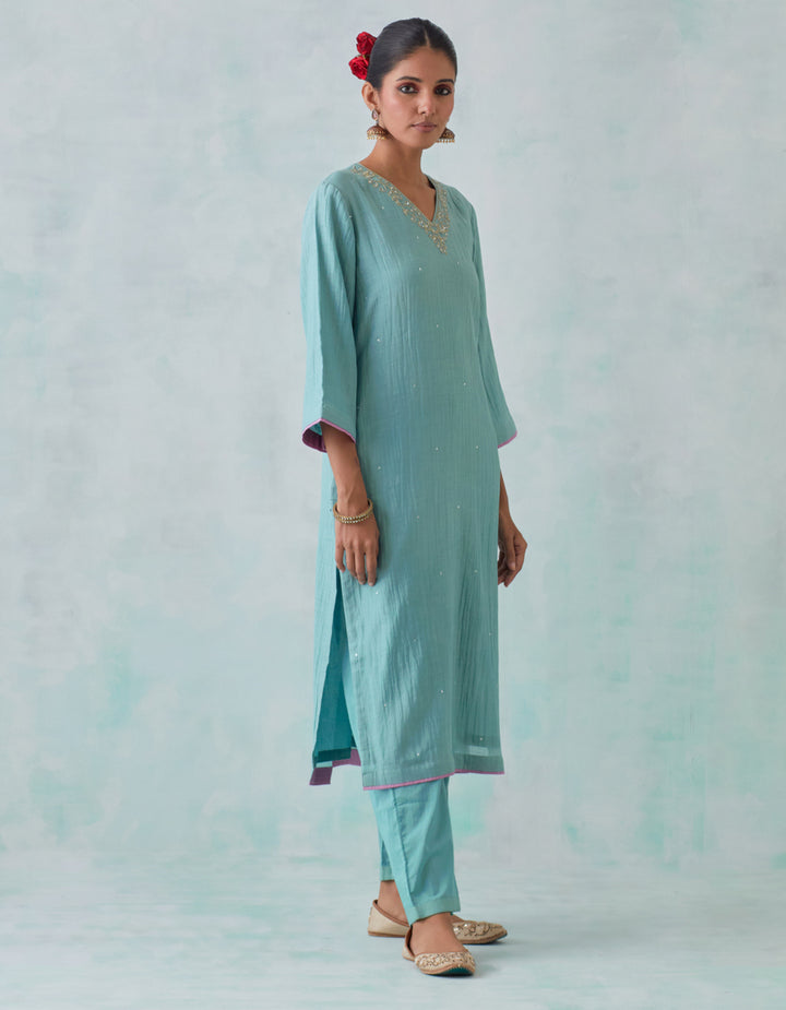 Teal blue embroidered chanderi  kurta with cotton pants and chanderi dupatta- Set of 3