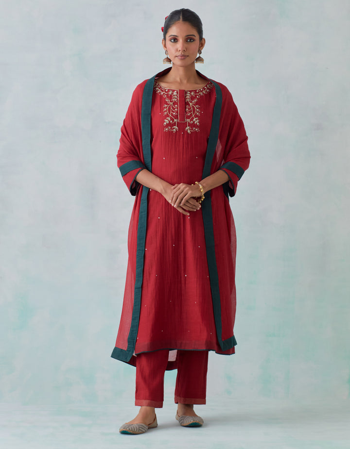 Maroon embroidered chanderi  kurta with cotton pants and chanderi dupatta- Set of 3