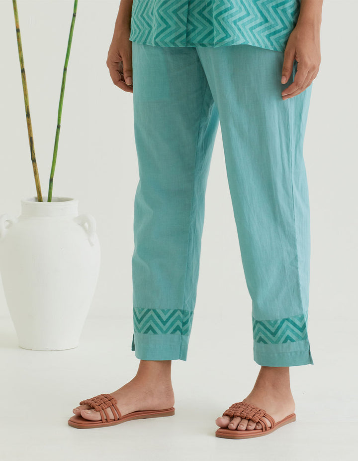 Green cotton pants