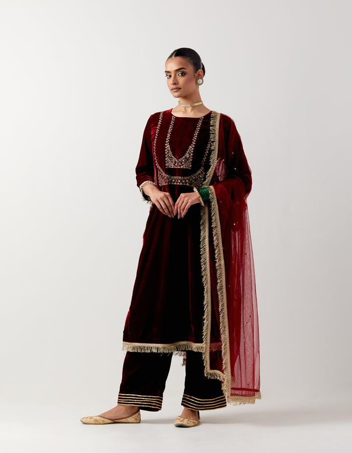 Red silk velvet kurta with pants and net dupatta- Set of 3