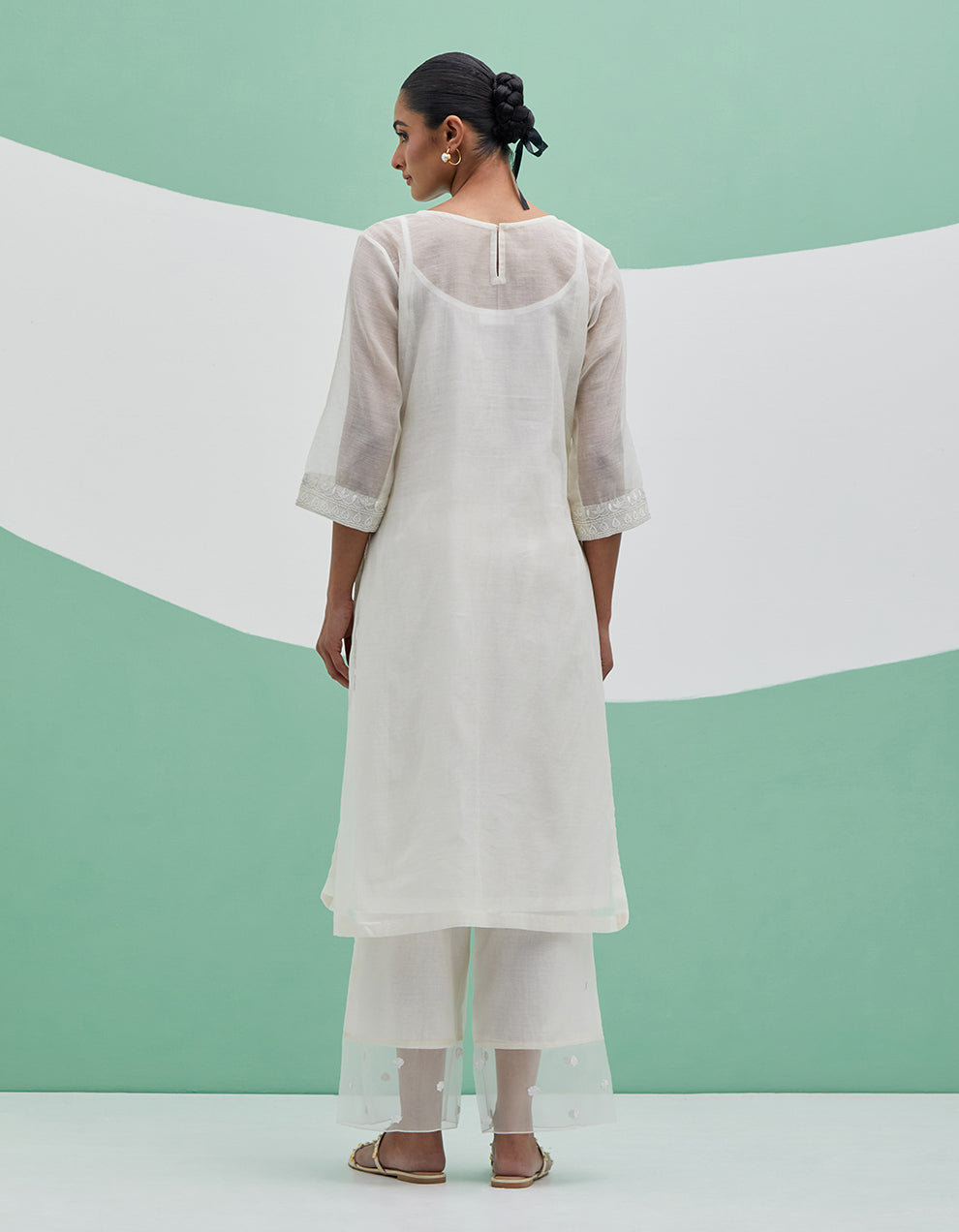 White chanderi kurta with pants and organza dupatta - Set of 3
