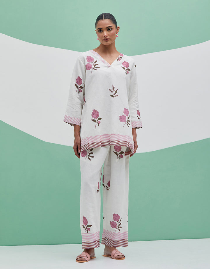 White-Pink linen kurta with pant - Set of 2
