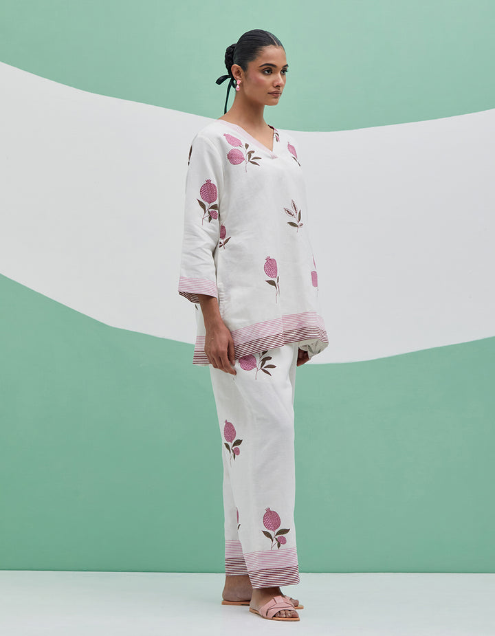 White-Pink linen kurta with pant - Set of 2