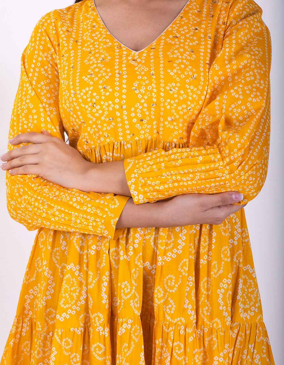 Get-brand-new-offers-on-Yellow-bandhani-cotton-kurta-designers-in-India-at-the-best-prices-3
