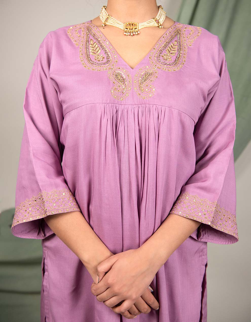 Buy-the-best-Purple-hand-embroidered-cotton-kurta-with-pants-and-cotton-dupatta-Set-of-3-for-women-in-India-3