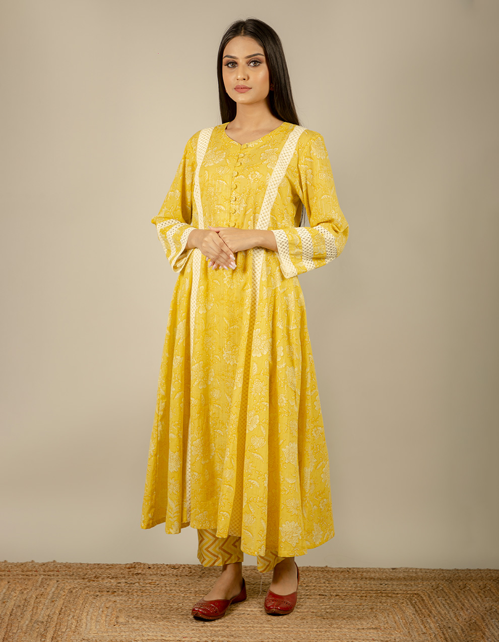 Find-the-beautiful-yellow-cotton-printed-kurta-designs-at-pcl