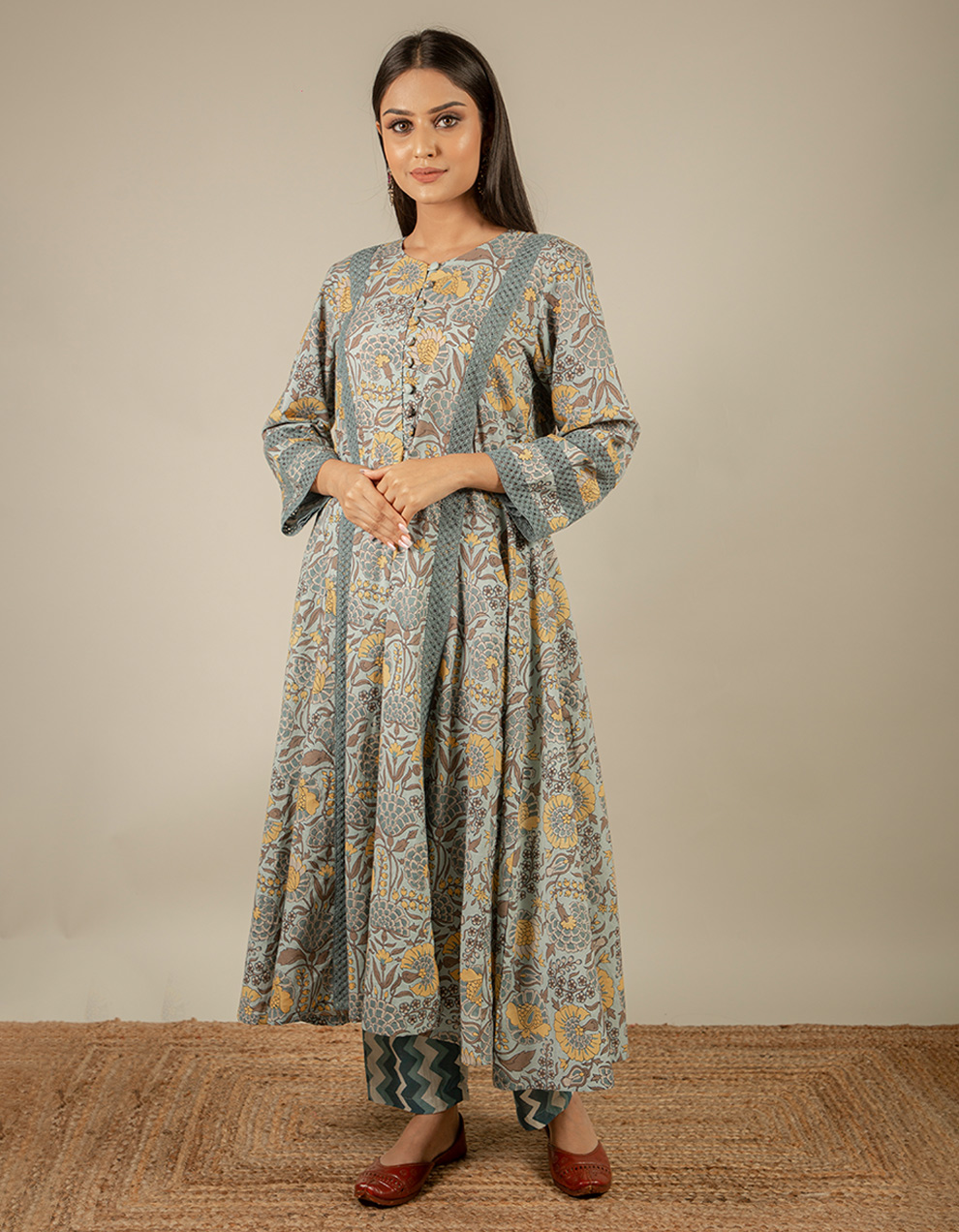 grey-cotton-printed-kurta-with-pants-designers-in-India