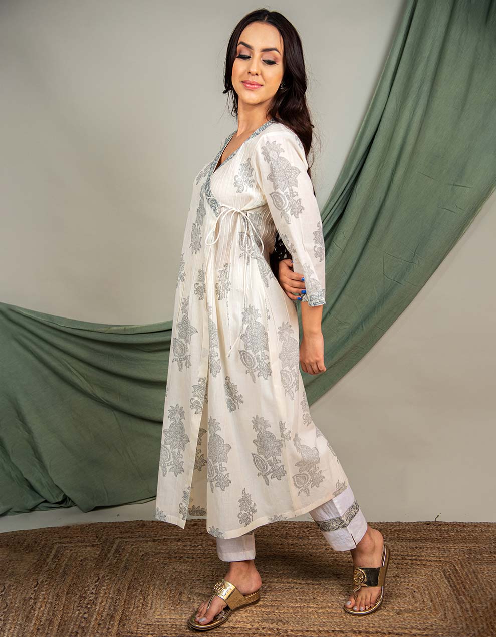 Buy-the-best-Grey-cotton-printed-kurta-with-pants-Set-of-2-for-women-in-India