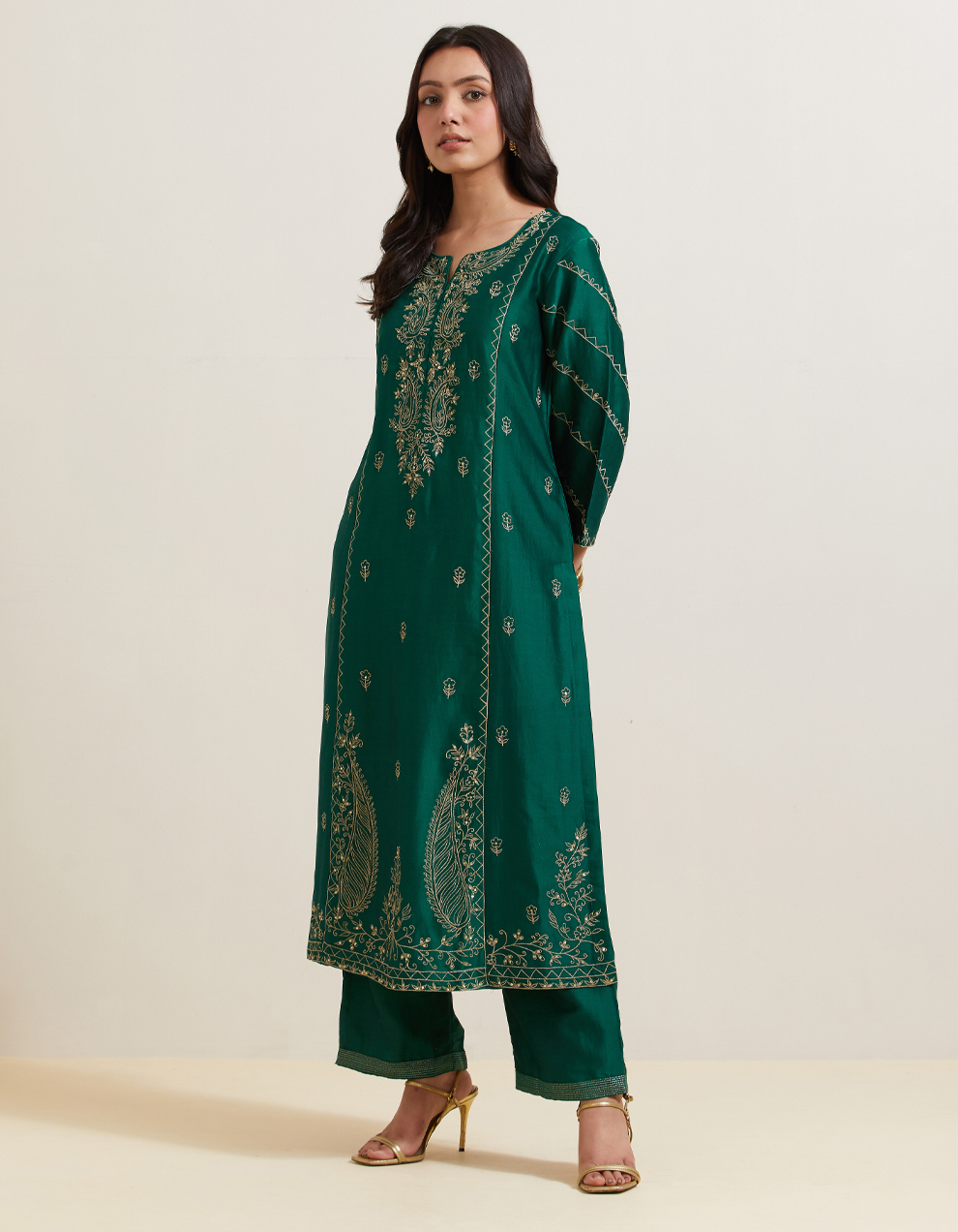 Green embroidered chanderi silk kurta with pants -  Set of 2